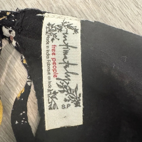 Free People Intimately Free Dessa Floral Bodysuit Black Balloon Sleeves Size Sm - Picture 12 of 14